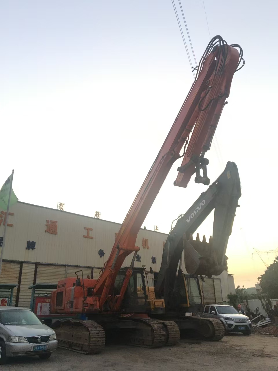挖掘機打樁臂、打樁臂、打樁錘、挖掘機打樁臂廠家