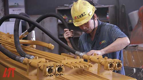 挖掘機加長臂廠家.jpg 挖掘機加長臂廠家.jpg